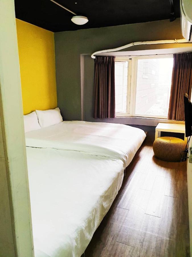 Here X There Hostel Taipei Main Station Exterior photo